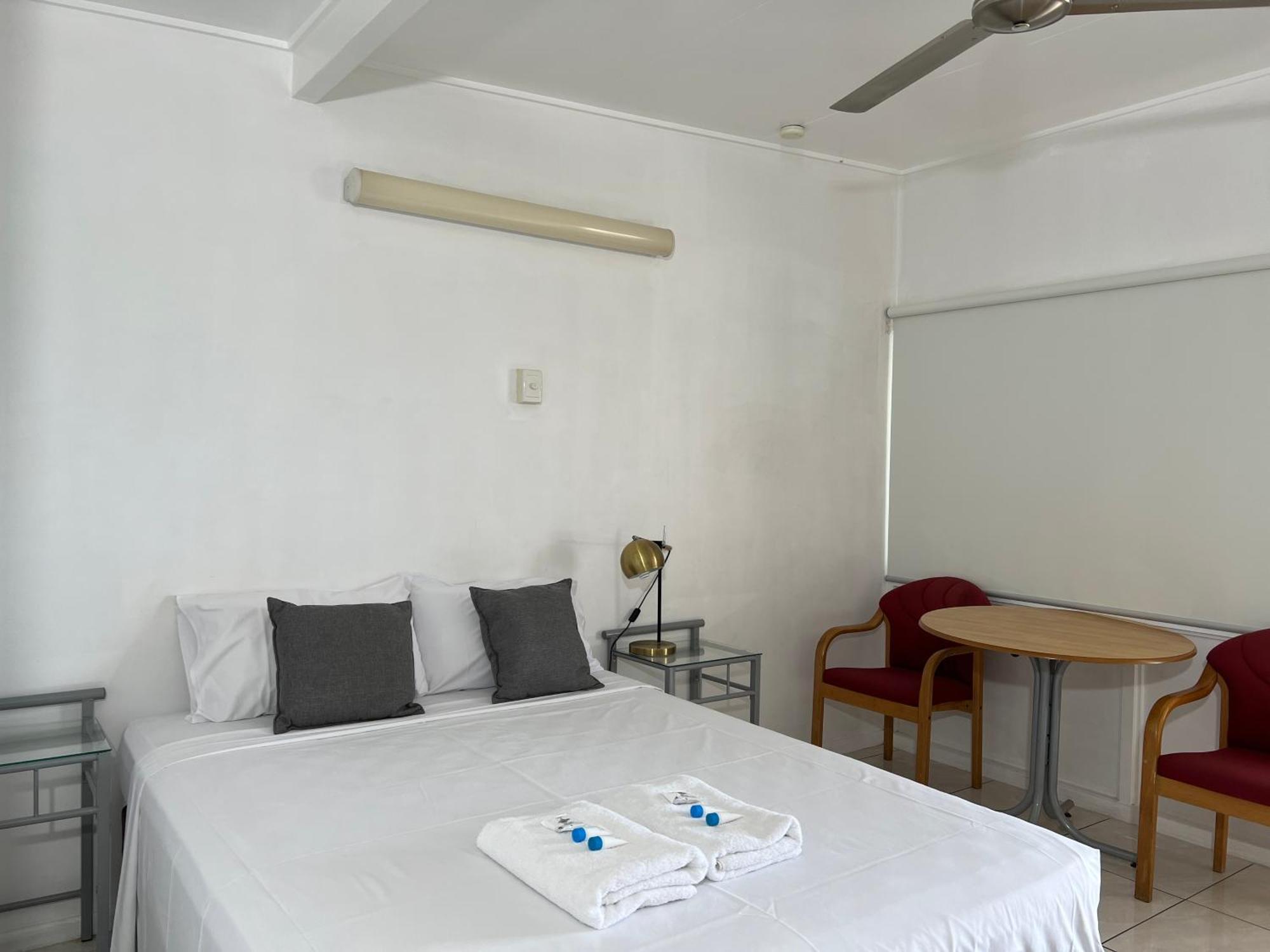 Shell Motel  Bowen Esterno foto